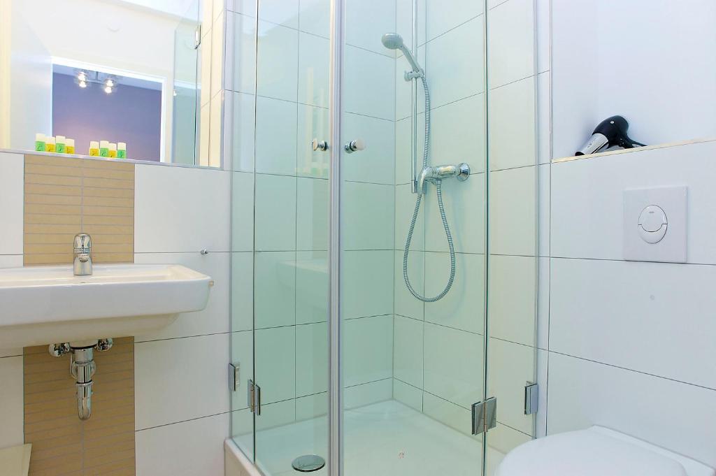 Apartmenthouse - Am Goerlitzer Park 3* Berlim