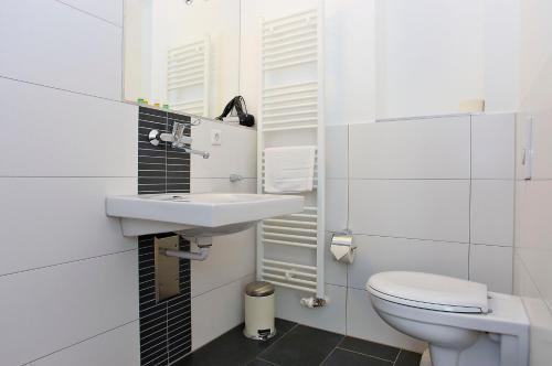 Apartmenthouse - Am Goerlitzer Park 3* Berlim